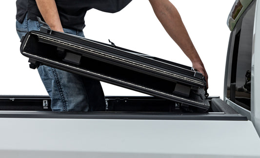Access 2022+ Nissan Frontier 6ft Bed LOMAX Professional Series Cover - Urethane Diamond Plate