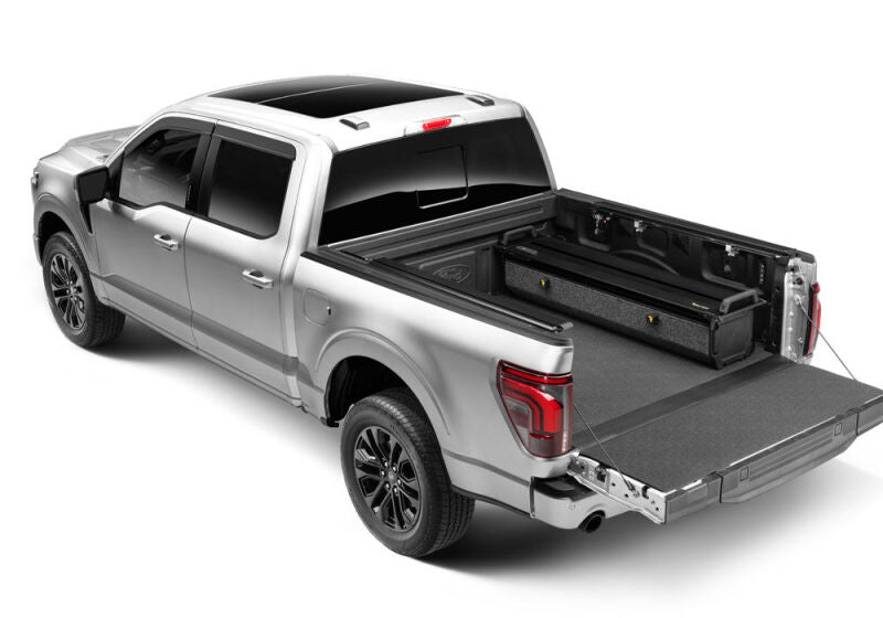 RealTruck 19-26 RAM 1500 5.7ft Bed (w/o MultiFunction Tailgate) RetraxPRO EZ-Off FRC-4000