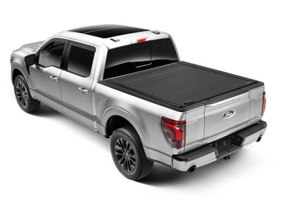 Retrax 22-26 Toyota Tundra Reg & DC 6.5ft Bed w/Deck Rail Sys RetraxPRO EZ-Off FRC-4000