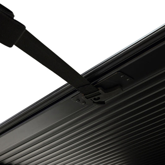 Westin 19-26 GM Silverado/Sierra 2500/3500 6ft 6in Bed Manual Retractable Tonneau Cover - Black
