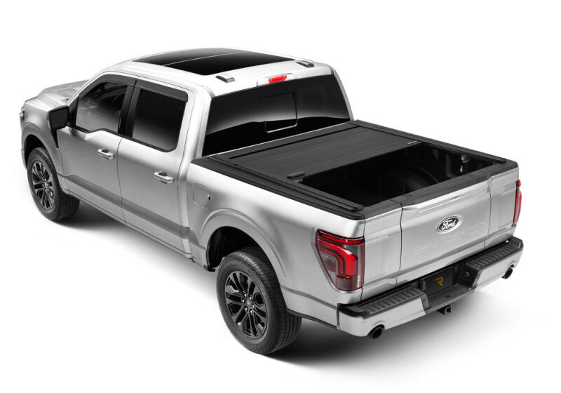 RealTruck 19-26 RAM 1500 5.7ft Bed (w/o MultiFunction Tailgate) RetraxPRO EZ-Off FRC-4000