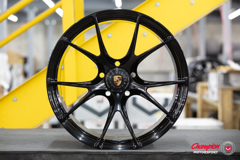 Vossen X Champion RS74 22X12.5 / ET68 / Gloss Black Wheel / Centerlock / 911 Turbo 992 - Rear