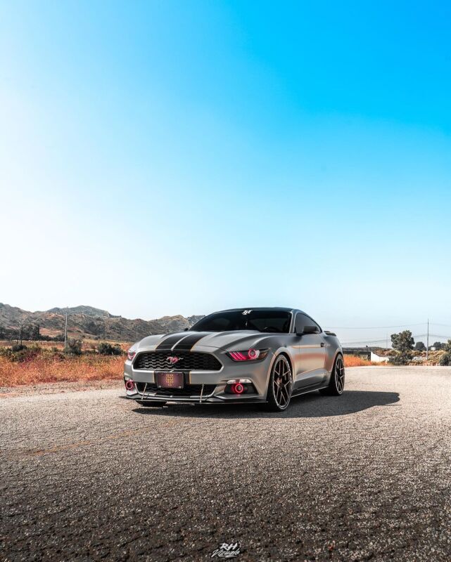Oracle 15-17 Ford Mustang V6/GT/Shelby DRL Upgrade w/ Halo Kit - ColorSHIFT
