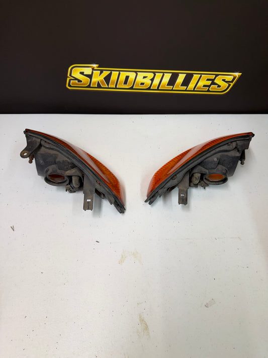 R32 GTR Corner Lights (Damaged)