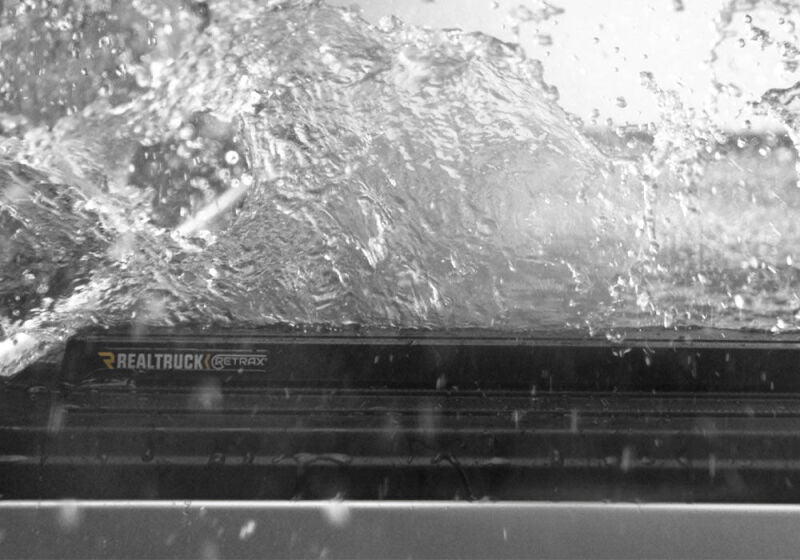Retrax 2007-2020 Toyota Tundra CrewMax 5.5ft Bed RetraxPRO XR with Deck Rail System