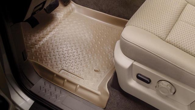 Husky Liners 05-06 Honda CR-V Classic Style Black Floor Liners