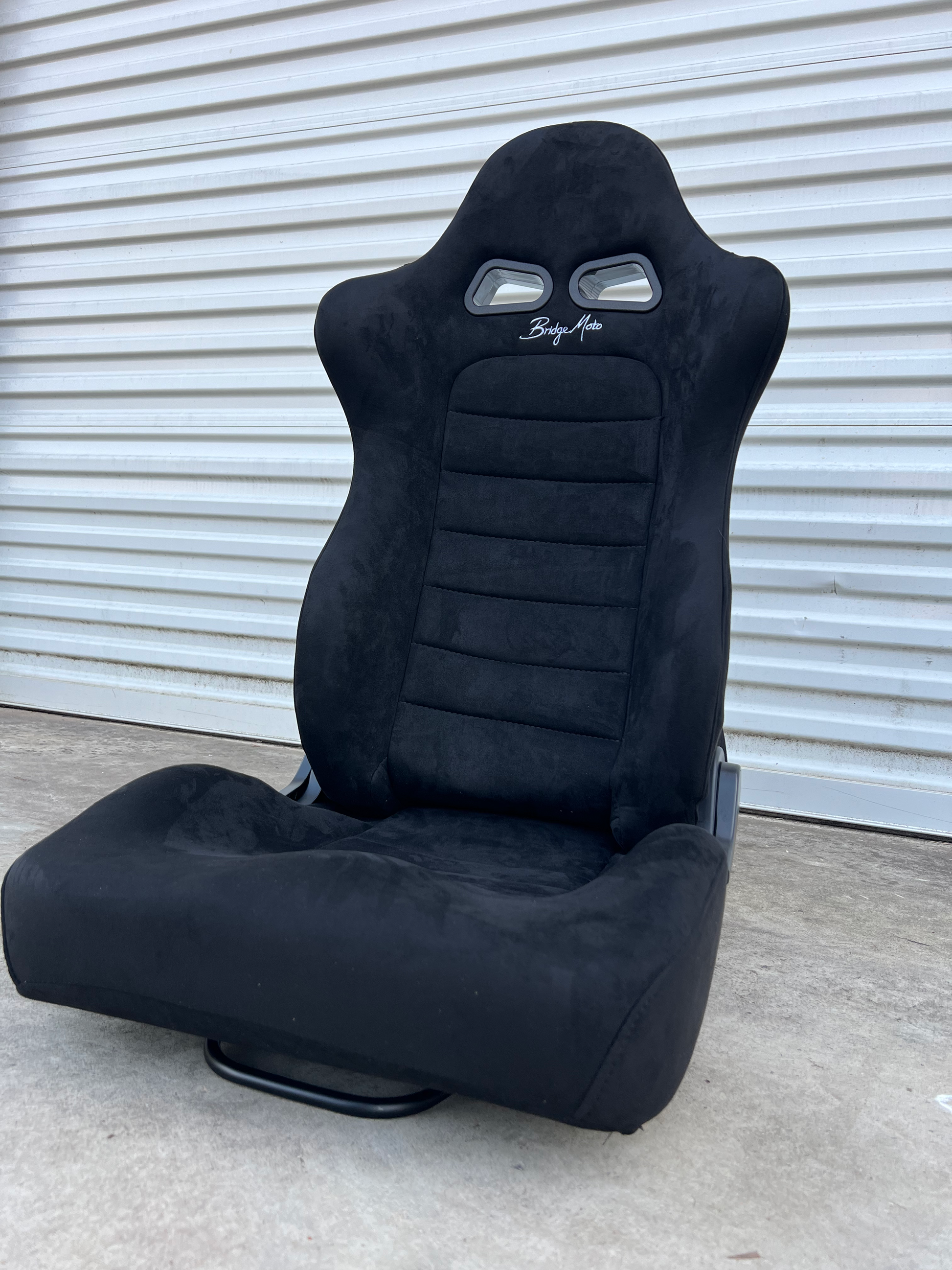 BridgeMoto V-SPEC Seats